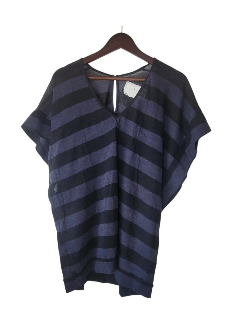 A.L.C. Top XS/ S black Blue Dolman Sleeve 100% Wool V-neck USA Lightweight Shirt